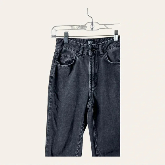 0344W. BDG URBAN OUTFITTERS MOM DENIM‎ JEANS BLACK IN COLOR SIZE 24 - Picture 3 of 9